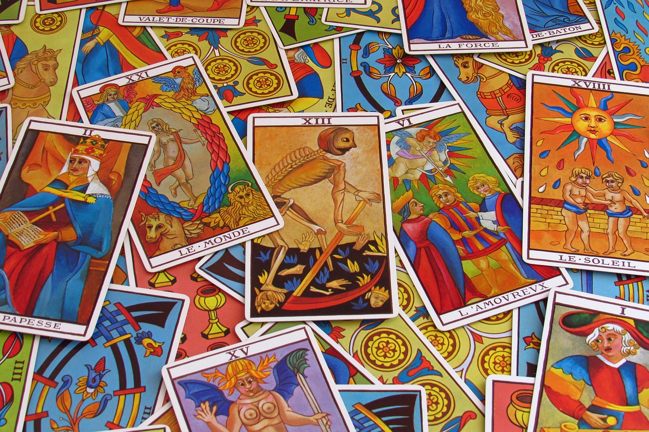 Unlocking the Meaning of Wheel of Fortune Tarot Card